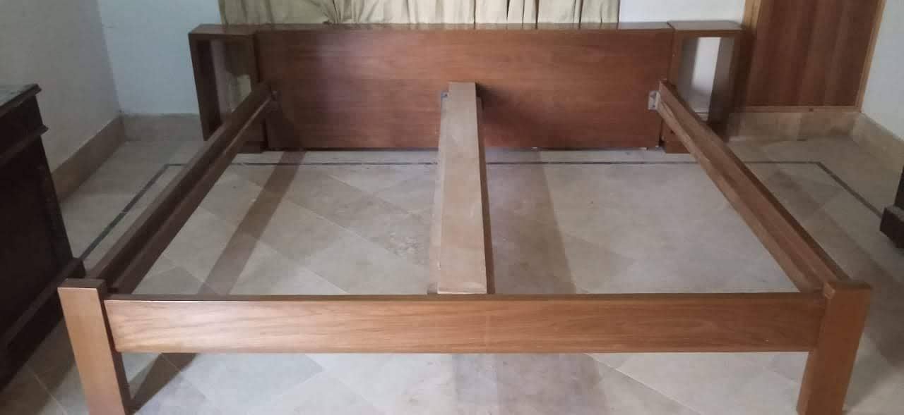 king size separate bed 1