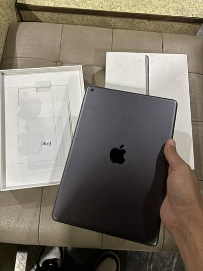 Ipad 9th gen 64gb withbox