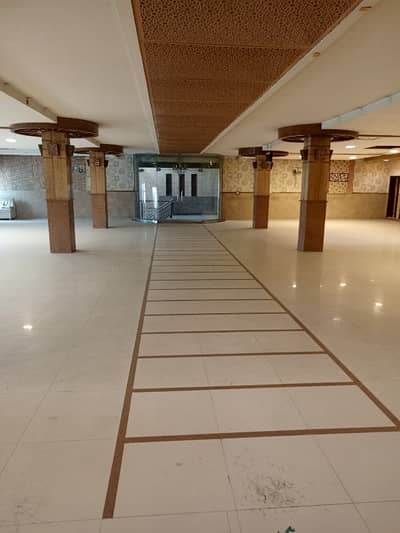 Gulberg Prime Location 4110 Sqft Decent Office Is Available For Rent