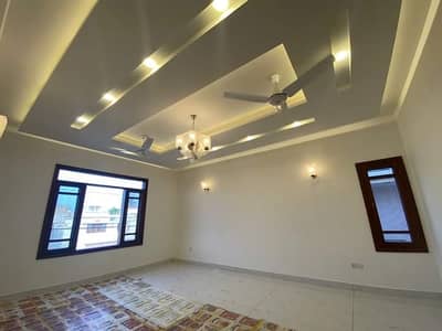 Bungalow For Sale 8 Bed DD *Code(15310)*