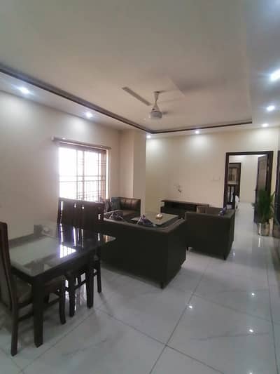 Gulberg Near Mm Alam Road 14 Marla Building Is Available For Sale.