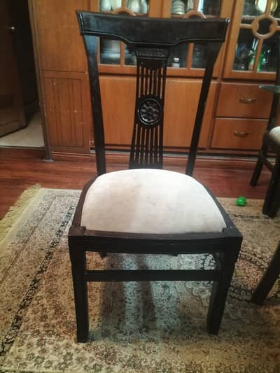 6 chair dining table set slightly used