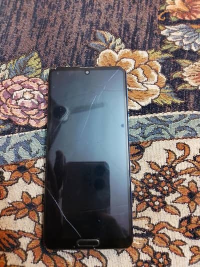 12_256gb screen crack