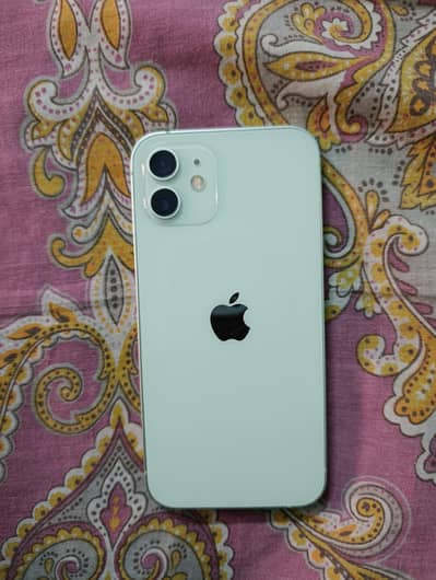 9/10 condition, 128gb storage, 85% health, every thing original