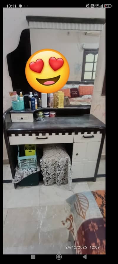 Bed side table dressing table in 25000