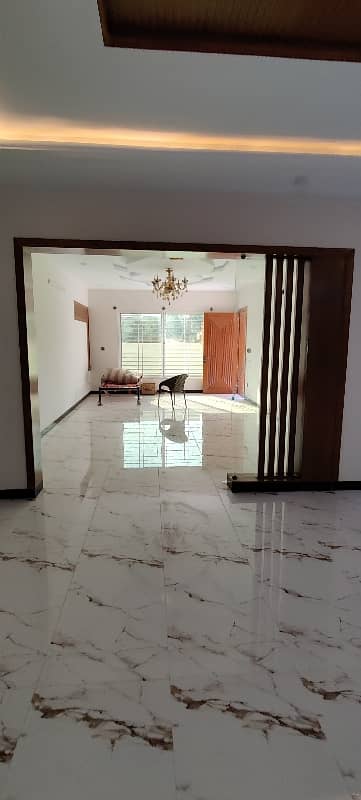 Separate Gate Upper Portion All Facilities 0