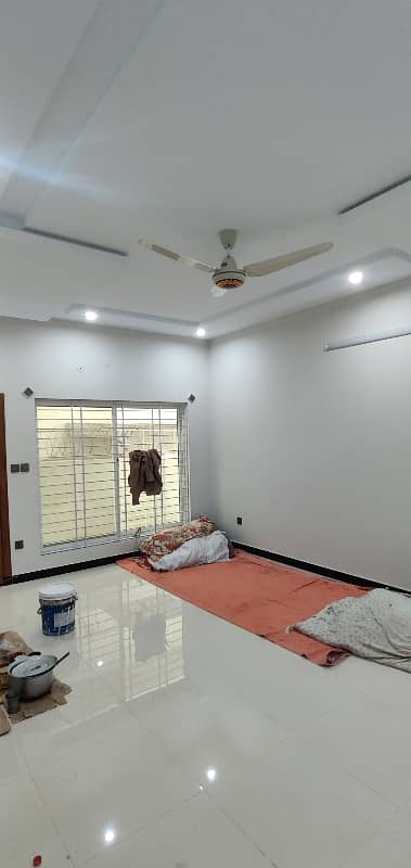 Separate Gate Upper Portion All Facilities 1