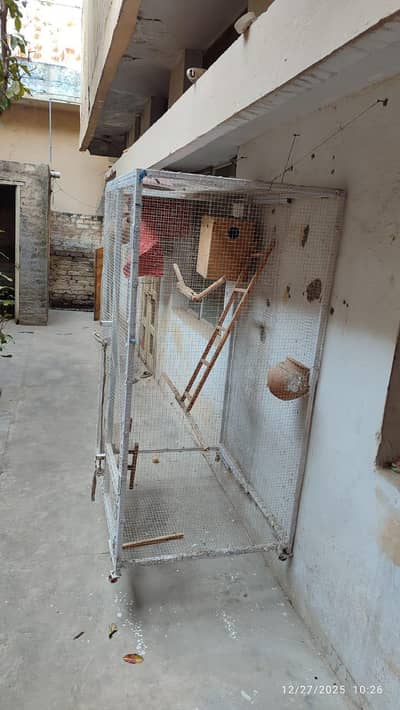 cage for sale only serious buyers contact me