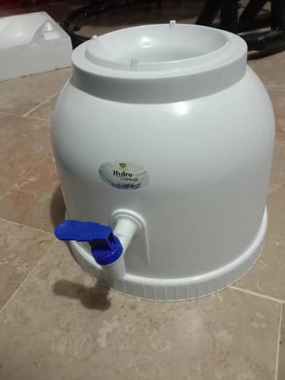 manual water dispensor