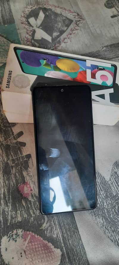 samsung A51 6GBRam  128 GB Rom