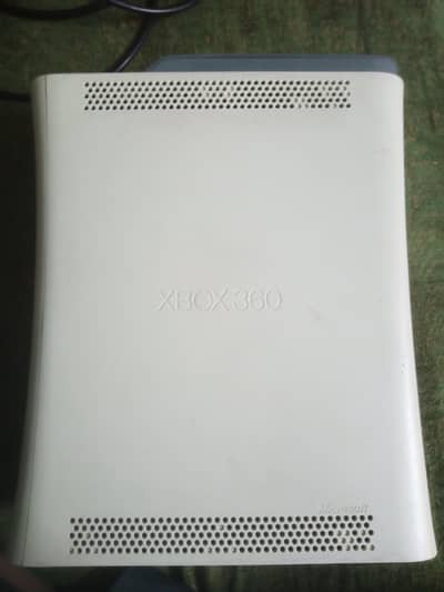 Xbox 360 jtag for sale 40+ games(without controlle)