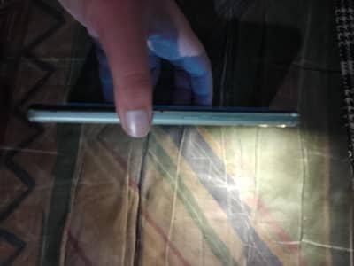 backlash aur front display panel tuta hua hai