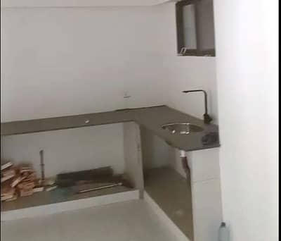 2 Bed Dd Flat For Sale Main Bahadurabad Chowrangi ( Urgent Sale )