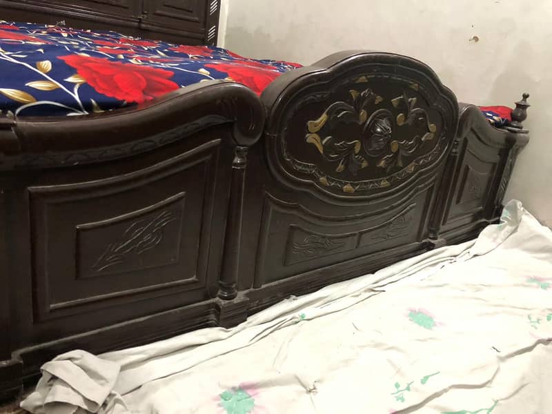Solid Wood King Size Bed 9