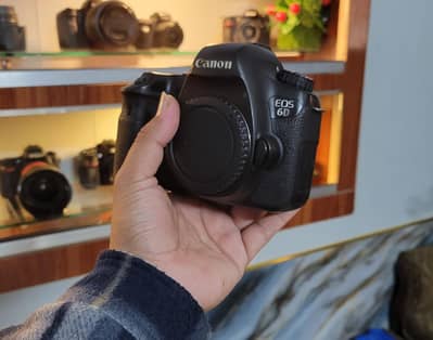 Dslr Canon 6d (Full-Frame) Professional Body