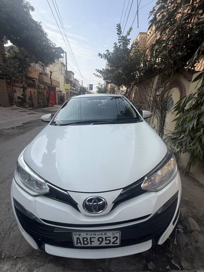 Toyota Yaris Sedan ATIV X CVT 1.5