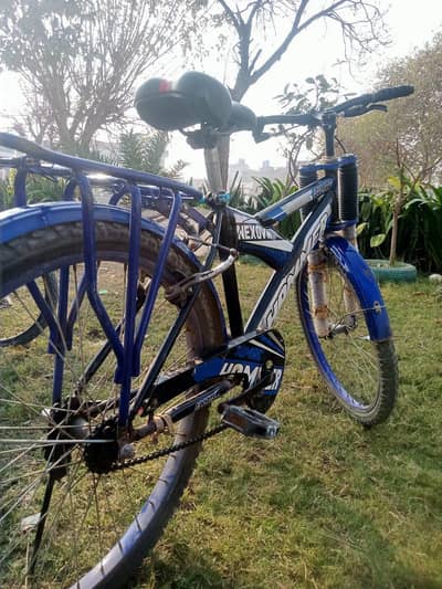 10 by 10 condition cycle new tyre