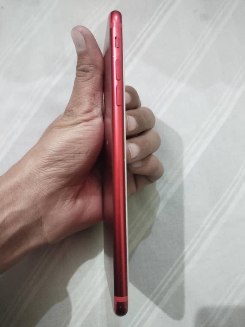 Iphone 7plus 128GB – Red PTA appored officail | 10/10 Condition 3