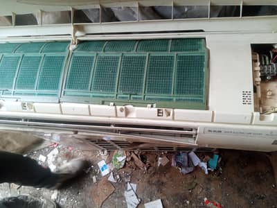 Mistubushi Mr Slim Ac