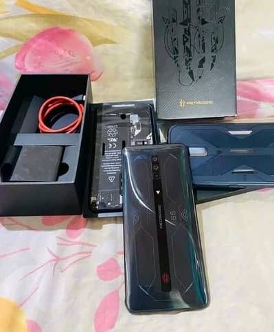 red magic 6s pro 16 256 GB WhatsApp +92325+4031+284