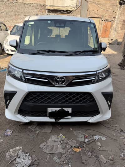 Toyota Roomy 21/25 Low mileage driven