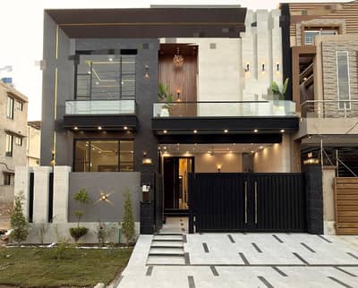 8 Marla Brand New Super Luxury Ultra Modern Designer Triple Storey House For Sale In Valencia Town