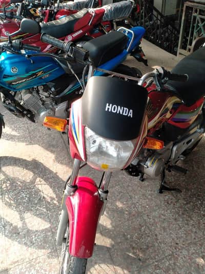 HONDA DELUXE 125 MODEL 2011