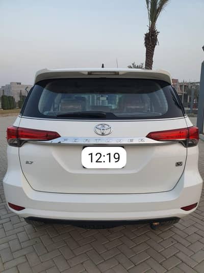 Total genuine condition scrachless spotless