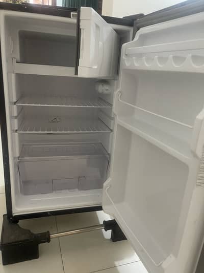 mini dawlance fridge+freezer