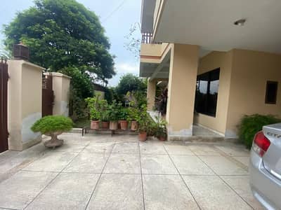 Luxurious 1 Kanal House For Sale In Chaklala Scheme 3 5 Beds, 6 Baths, Prime Location With All Facilities