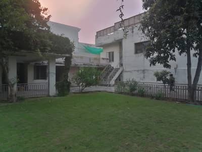 10 Marla Plot With, Extra Land Corner Plot at Dead End Ideal for Lawn/Kitchen Garden in Scheme 3