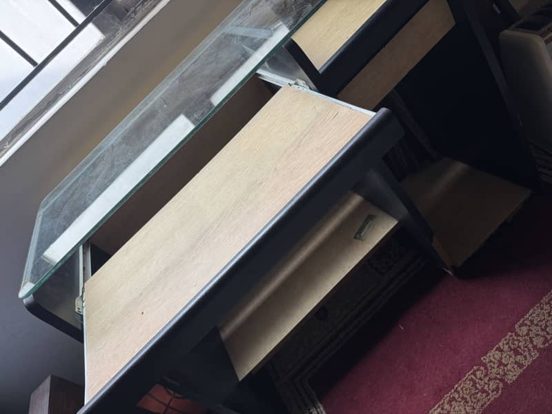 Work station table 7.5/10 1