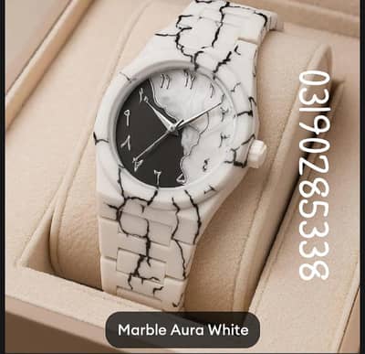 aura watch with marble dile