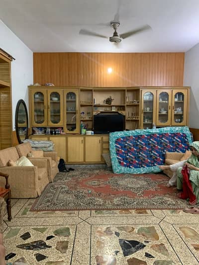 6 Marla Corner House Available For Sale On Prime Location