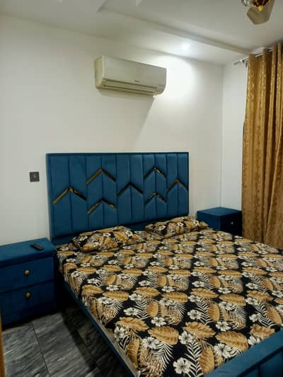 2 bedroom furnish apartment for rent plam city Gujranwala