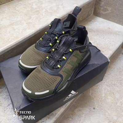 Adidas Original Men Shoes | Size 40 (UK 6½) | Excellent Condition