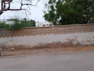 WEST OPEN PLOT AVAILABLE IN GULSHAN E IQBAL BLOCK 9