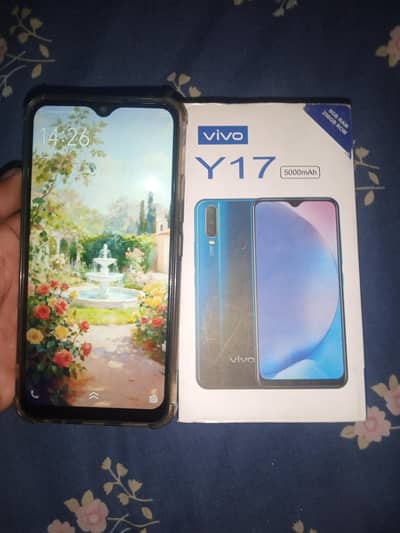 10/9 candishan  box available charger nahi hai. ya kit hai