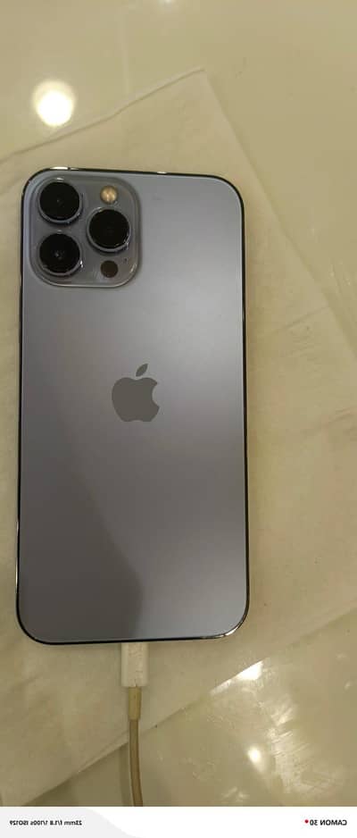 I phone 13 pro max 128 gb 10/10 condition