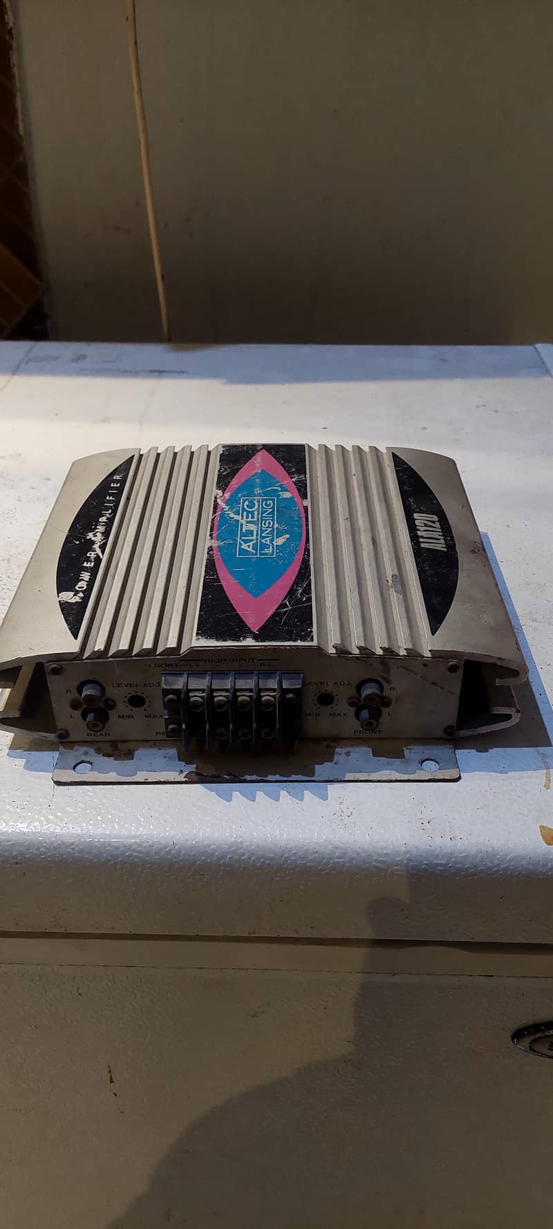 car amplifier 1