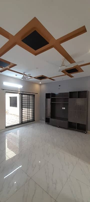 Valencia town 5 marla brand new house for rent