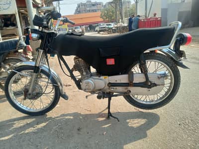 Honda cg 125 Karachi num 2008 model 12 mont computerize book