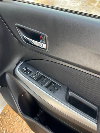 Toyota yaris gli cvt