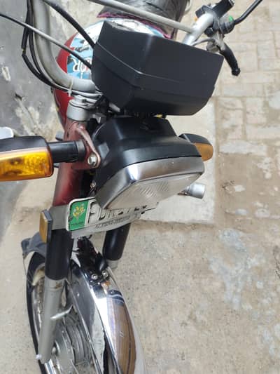 china Bick . . complt document . pechla tair 80% . . engine ok h bilkul . .