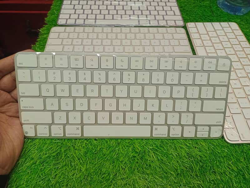 apple magic 3 keyboard wireless Bluetooth 1