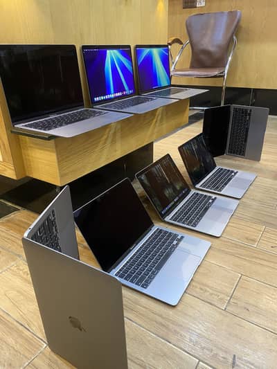 Apple Macbook air 2020 M1 chip