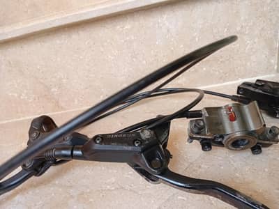 bicycle oil hydraulic breaks