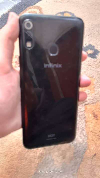 Infinix hot 8