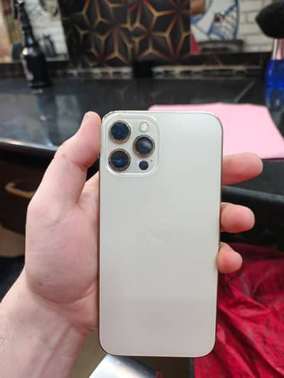 Iphone 12 pro max 128 GB battery health 98