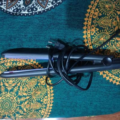 Remington hair straightener new